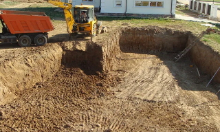 Рытье котлованов под фундамент в Набережных Челнах – цена от 2562 руб. за м3 | 2Землекопа-Нбр